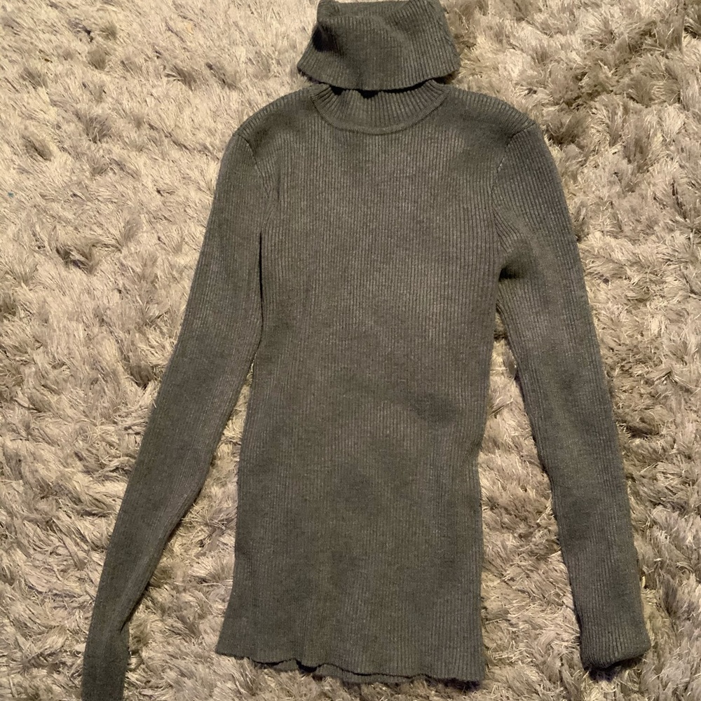 Forever 21 gray turtleneck